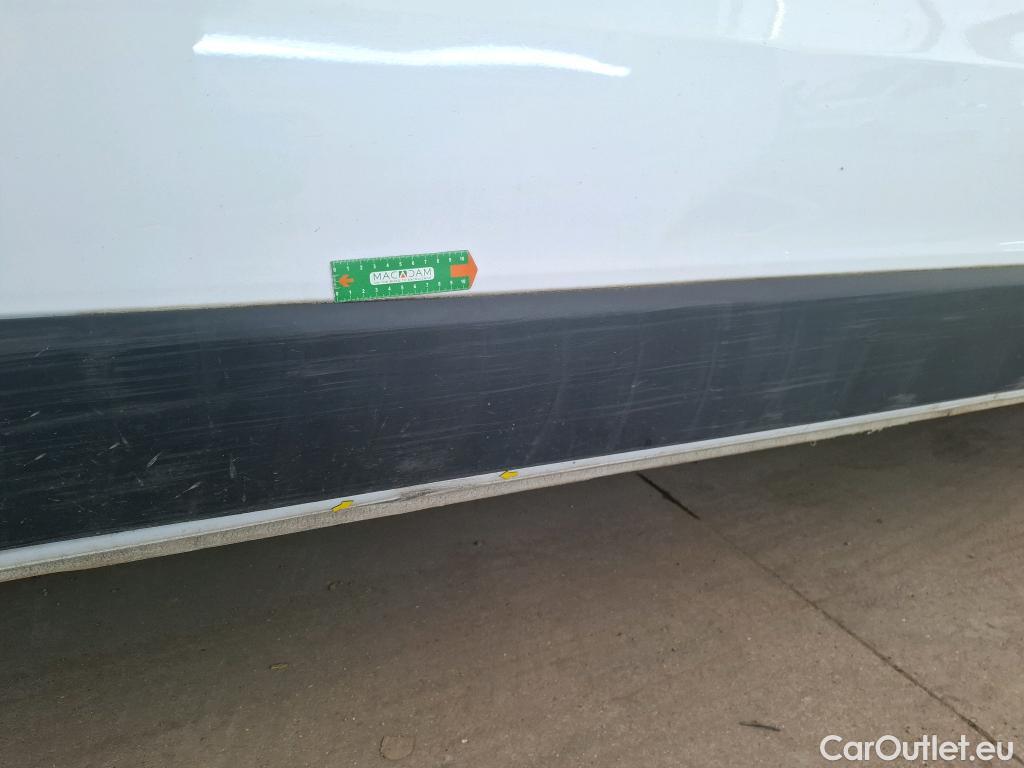 Renault  Trafic RENAULT  VU 4p Fourgon FG GCF L2H1 1300 dCi 120 #28