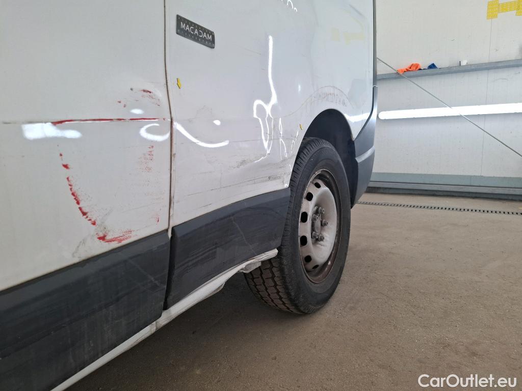  Renault  Trafic  III Fourgon L2H1 3T Grand Confort 2.0 dCi 130CV BVM6 E6d #12