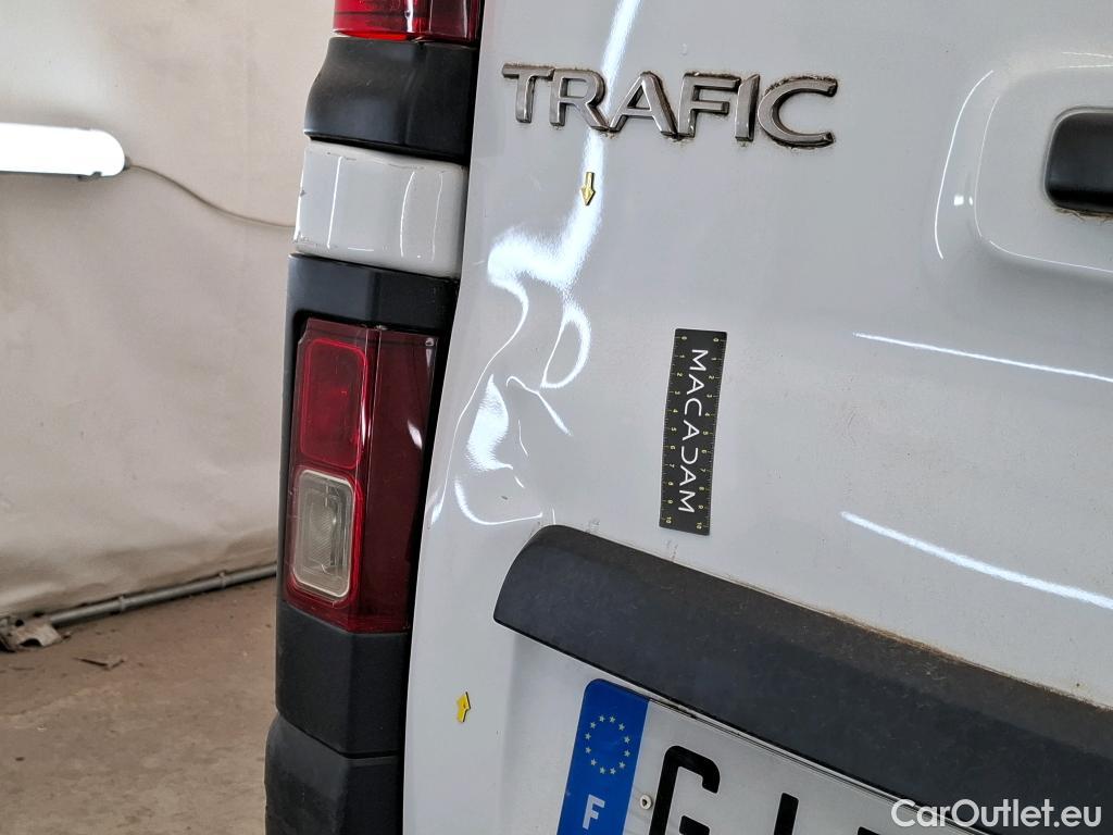  Renault  Trafic  III Fourgon L2H1 3T Confort 2.0 dCi 130CV BVM6 E6d #37