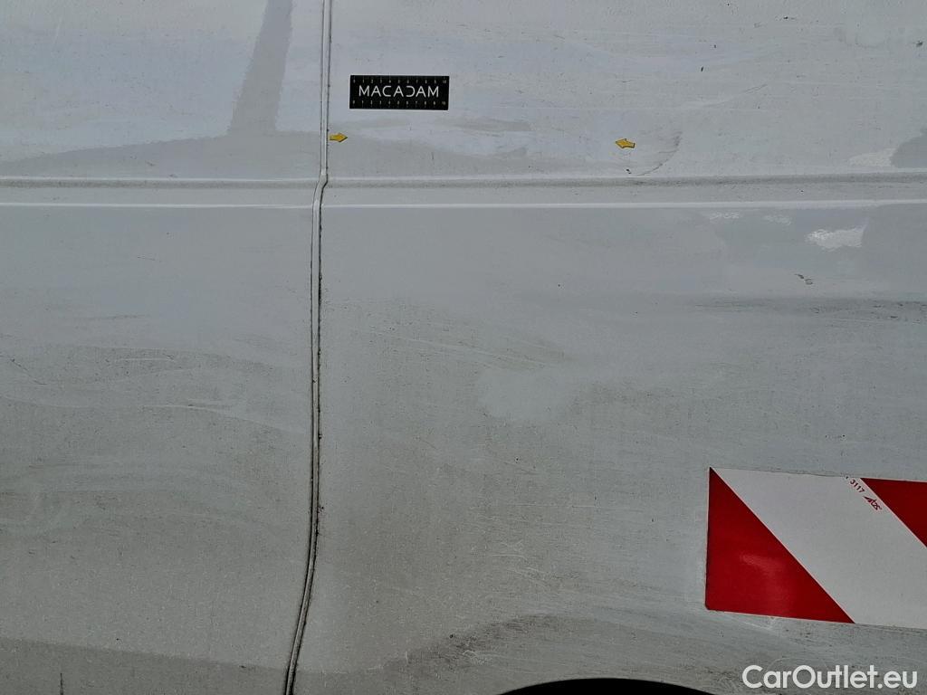  Renault  Trafic RENAULT  VU 4p Fourgon FG GCF L1H1 1000 Energy dCi 125 E6 #3