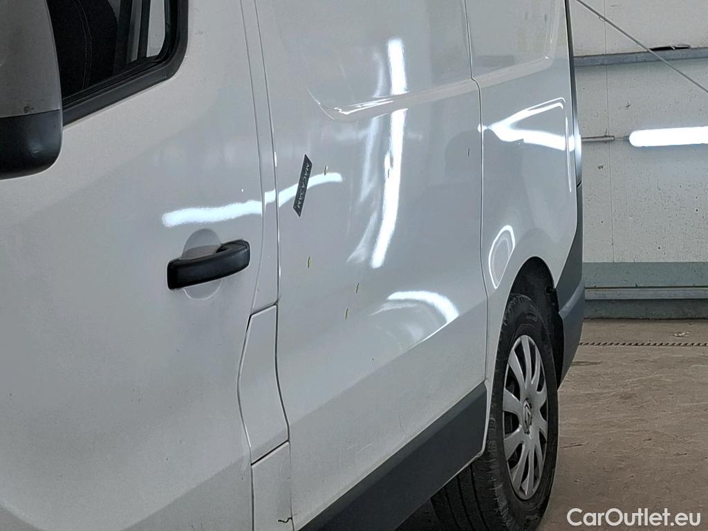  Renault  Trafic RENAULT  / 2019 / 4P / Fourgon tole NV FG GCF L1H1 1000 Energy dCi 145 #26