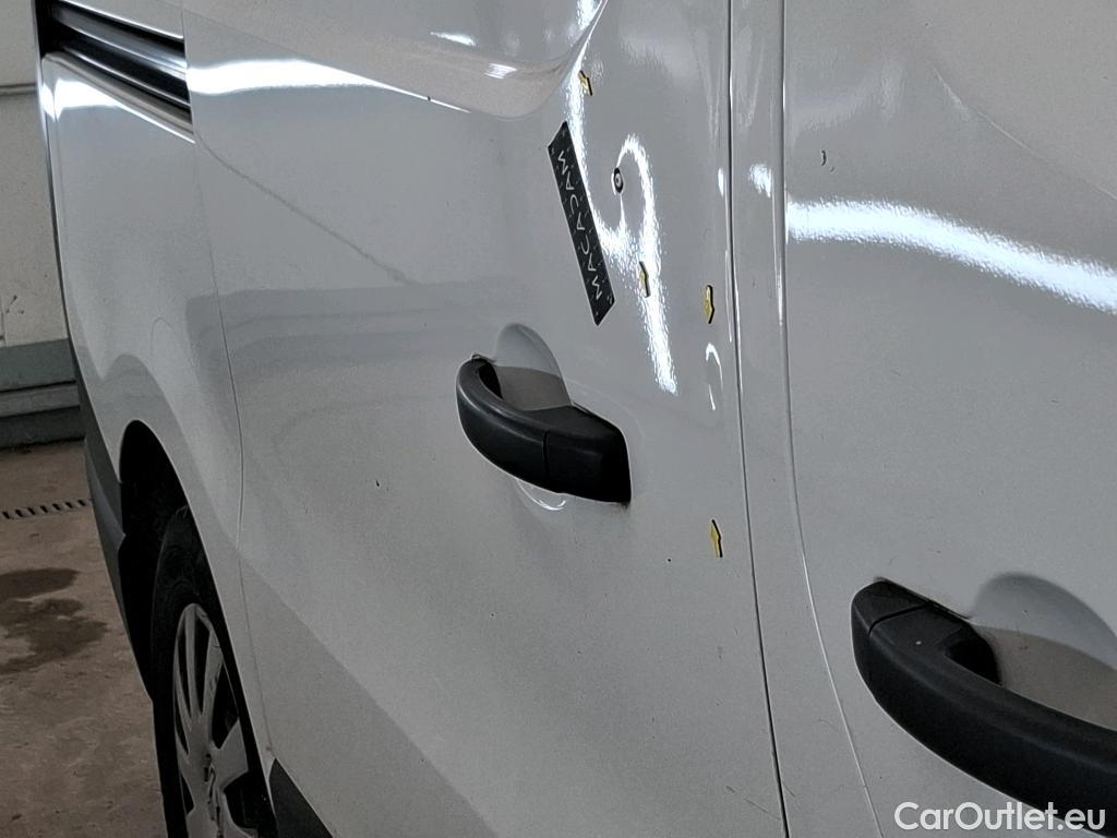  Renault  Trafic RENAULT  / 2019 / 4P / Fourgon tole NV FG GCF L1H1 1000 Energy dCi 145 #33
