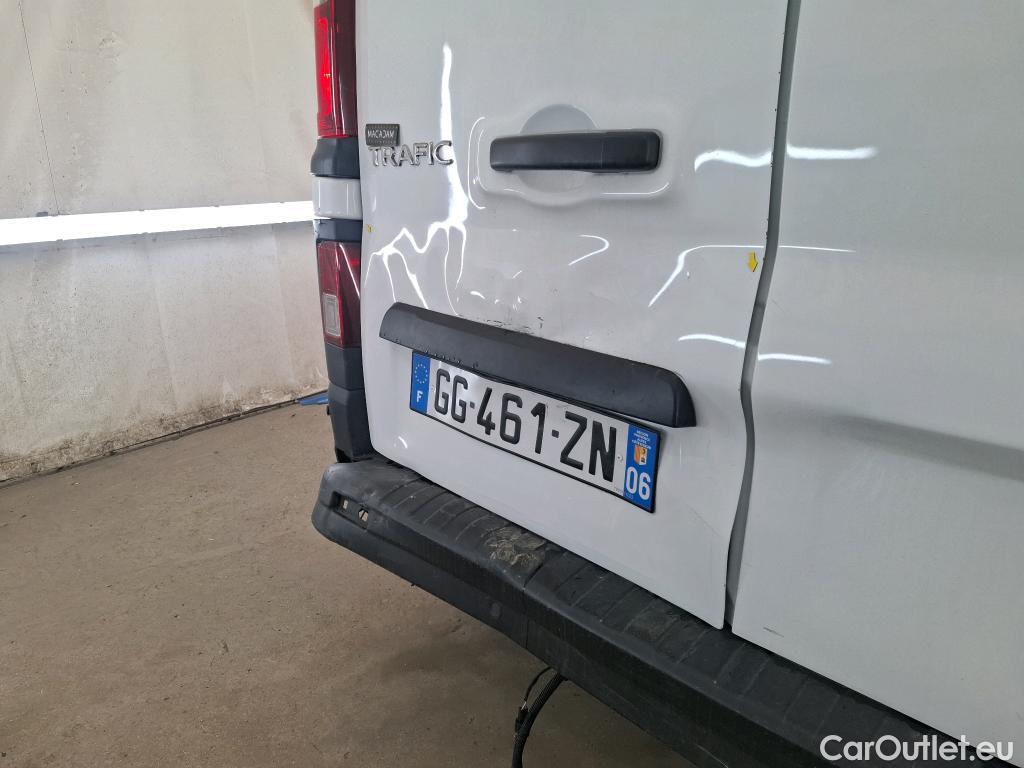  Renault  Trafic  III Fourgon L2H1 3T Grand Confort 2.0 dCi 130CV BVM6 E6d #32