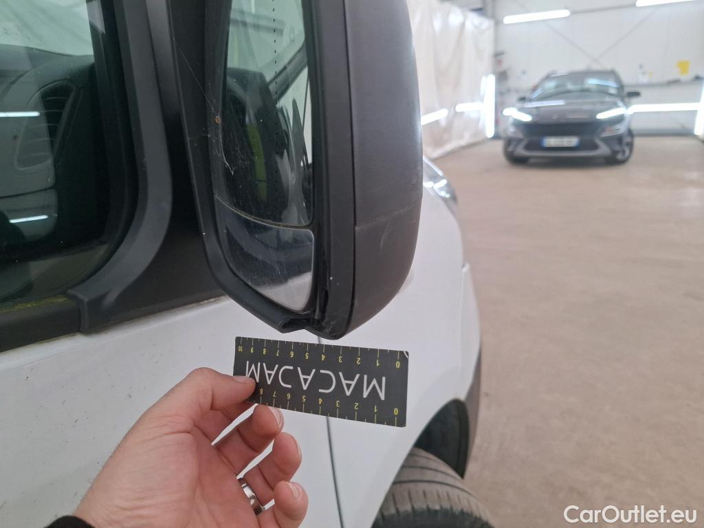  Renault  Trafic RENAULT  / 2019 / 4P / Fourgon tole NV FG GCF L1H1 1000 Energy dCi 145 #63