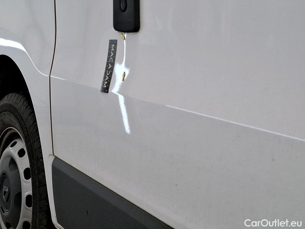  Renault  Trafic RENAULT  / 2021 / 4P / Fourgon tôlé FG GCF L1H1 2T8 Blue dCi 130 #9