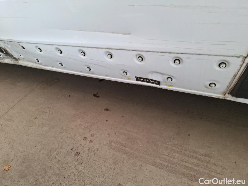  Renault  Trafic  III Fourgon L2H1 3T Confort 2.0 dCi 130CV BVM6 E6d #86