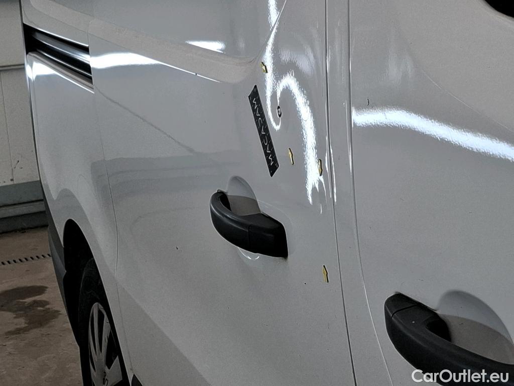  Renault  Trafic RENAULT  / 2019 / 4P / Fourgon tole NV FG GCF L1H1 1000 Energy dCi 145 #34