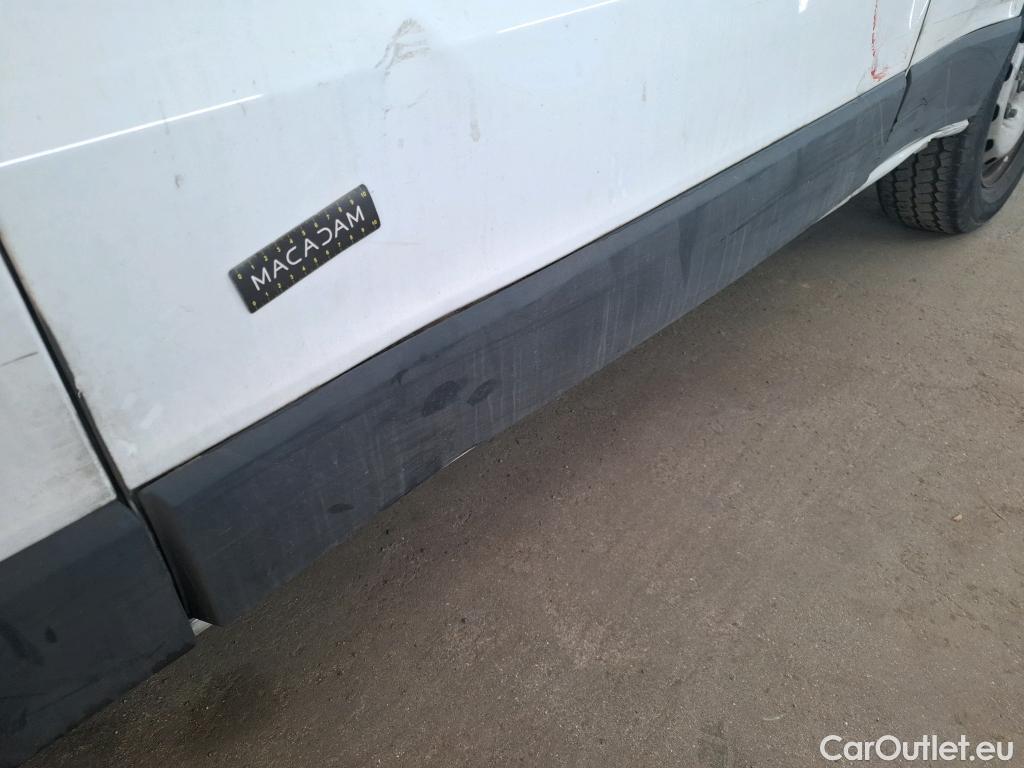  Renault  Trafic  III Fourgon L2H1 3T Grand Confort 2.0 dCi 130CV BVM6 E6d #80