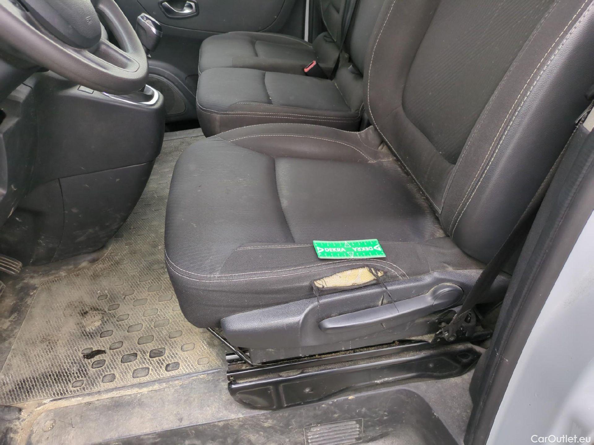  Renault  Trafic RENAULT  / 2019 / 4P / Fourgon tole FG GCF L1H1 1000 dCi 120 #7