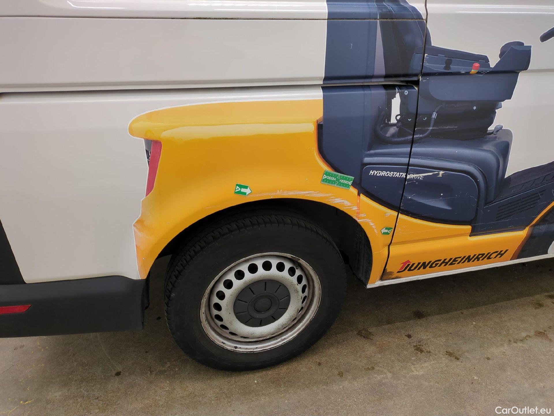  Volkswagen  Transporter T6  Fourgon 2.0 100CV BVM5 #36