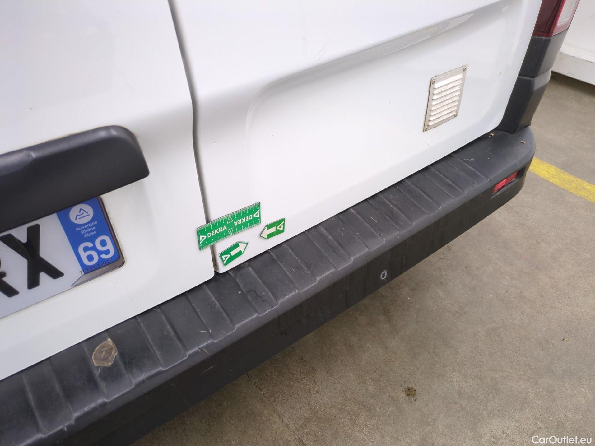  Renault  Trafic RENAULT  / 2019 / 4P / Fourgon tole FG GCF L1H1 1000 dCi 120 #42