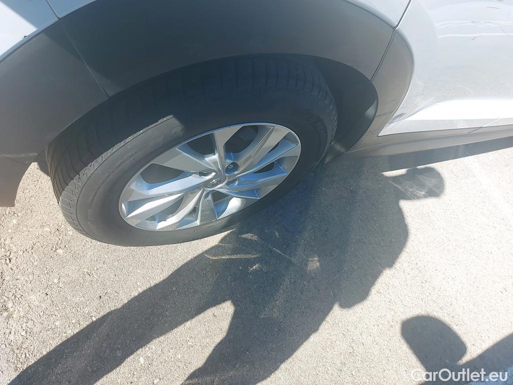  Hyundai  Tucson HYUNDAI  / 2018 / 5P / todoterreno 1.6 CRDI 85kW (116CV) 48V SLE 4X2(SP)(SL) #23