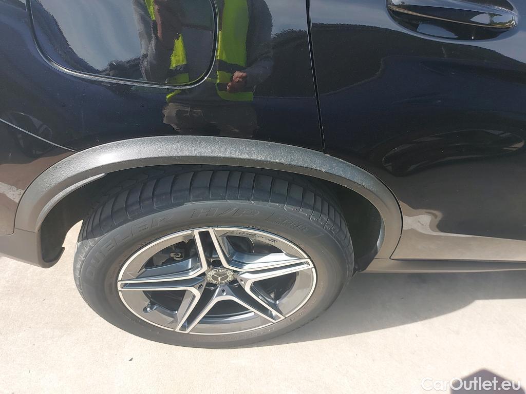  Mercedes  G-Klasee MERCEDES-BENZ GLC Coupé / 2019 / 5P / coupé GLC 300 de 4MATIC #29