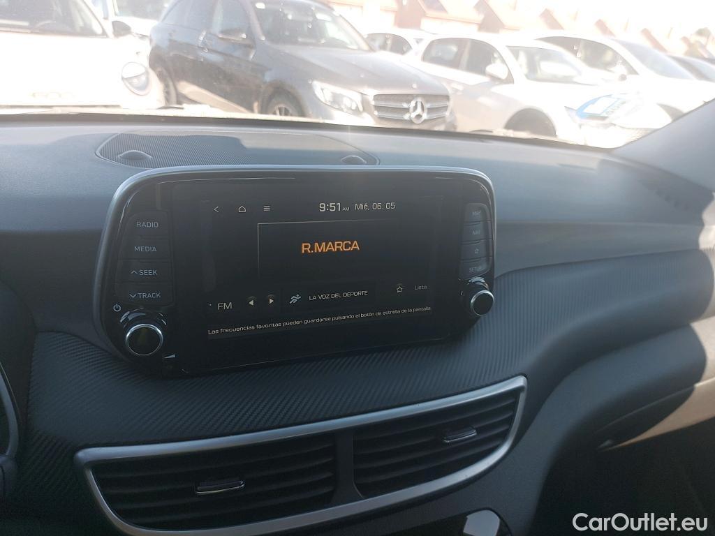  Hyundai  Tucson HYUNDAI  / 2018 / 5P / todoterreno 1.6 CRDI 85kW (116CV) 48V SLE 4X2(SP)(SL) #43