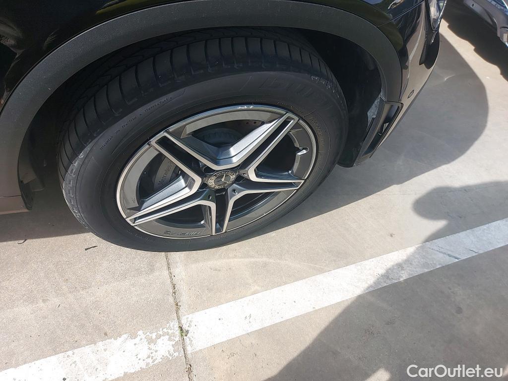  Mercedes  G-Klasee MERCEDES-BENZ GLC Coupé / 2019 / 5P / coupé GLC 300 de 4MATIC #3