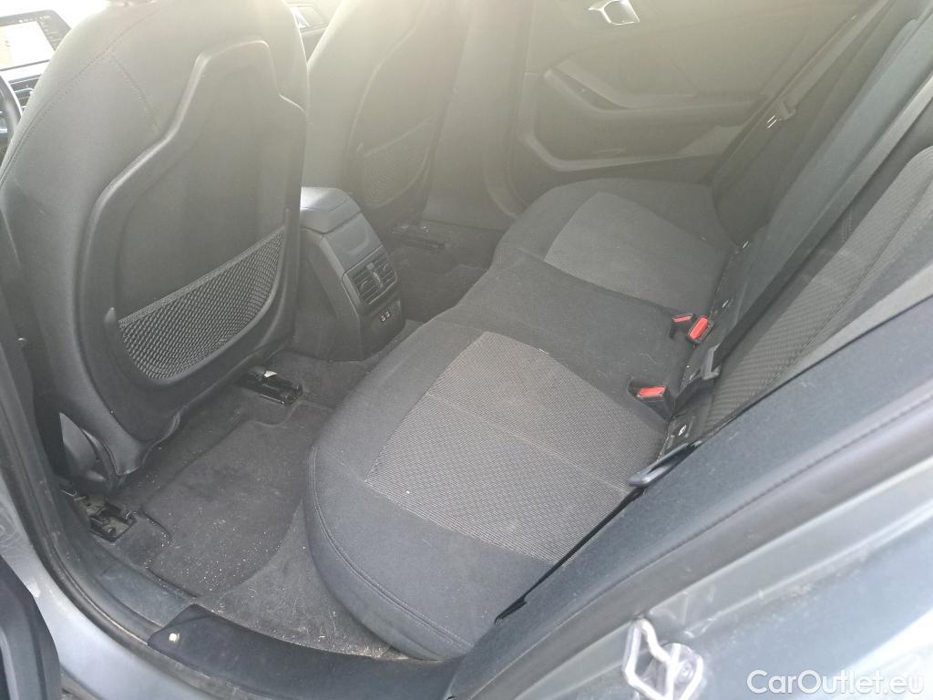  Bmw  Serie 1 BMW  / 2019 / 5P / berlina con portón 118i Corporate Auto. (AC2) #7