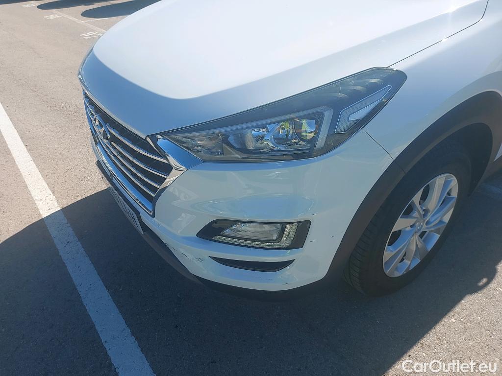  Hyundai  Tucson HYUNDAI  / 2018 / 5P / todoterreno 1.6 CRDI 85kW (116CV) 48V SLE 4X2(SP)(SL) #31