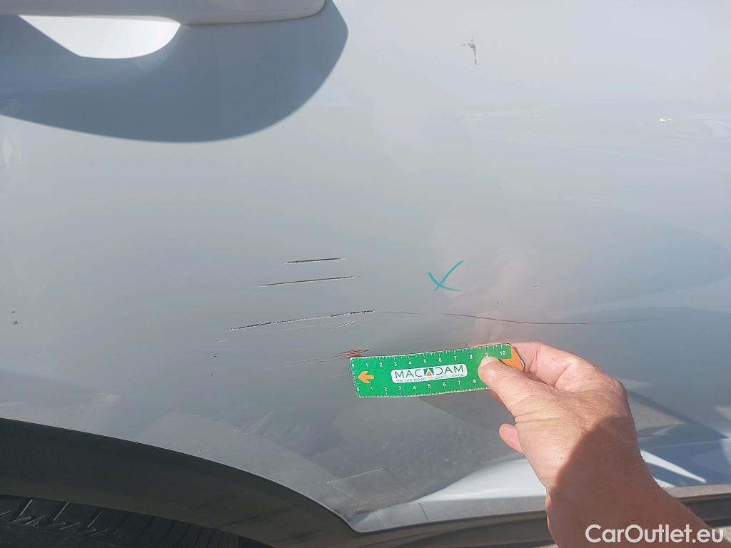  Hyundai  Tucson HYUNDAI  / 2018 / 5P / todoterreno 1.6 CRDI 85kW (116CV) 48V SLE 4X2(SP)(SL) #7