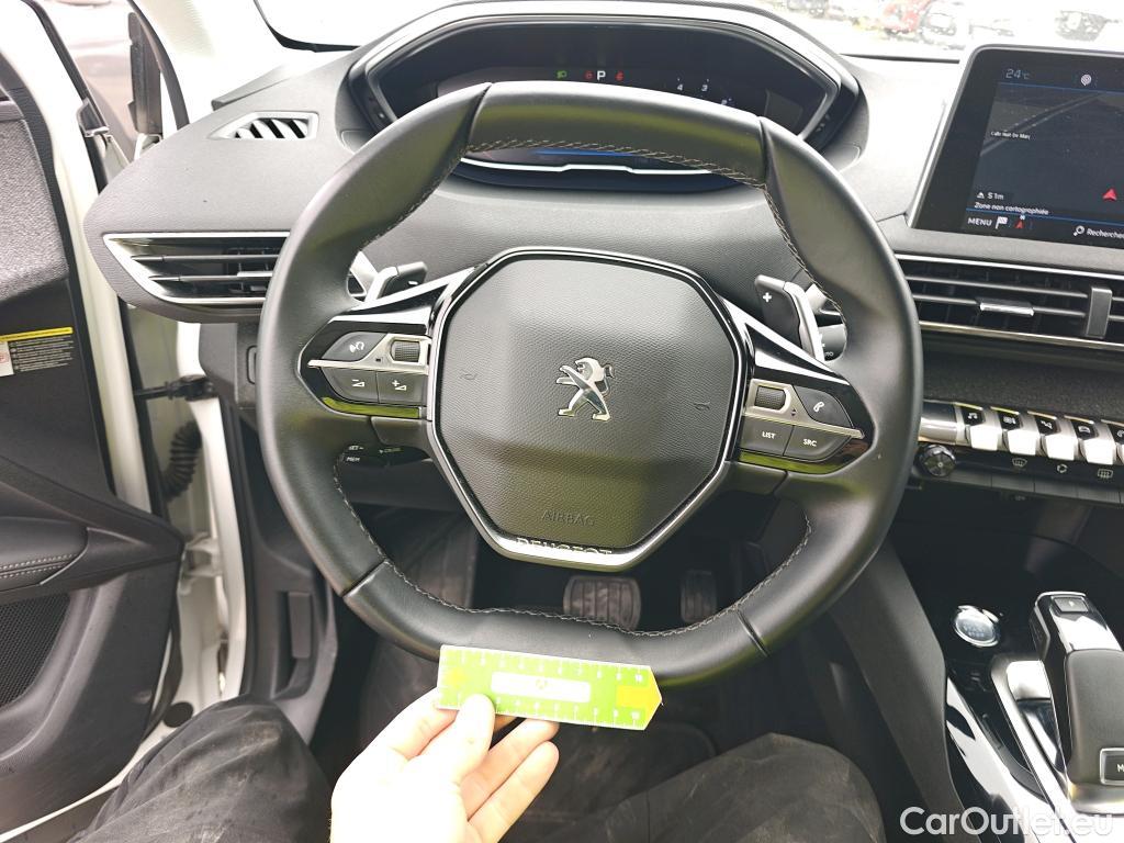  Peugeot  5008 PEUGEOT  / 2017 / 5P / todoterreno Allure BlueHDi 96kW (130CV) S&S EAT8 (CX) #8