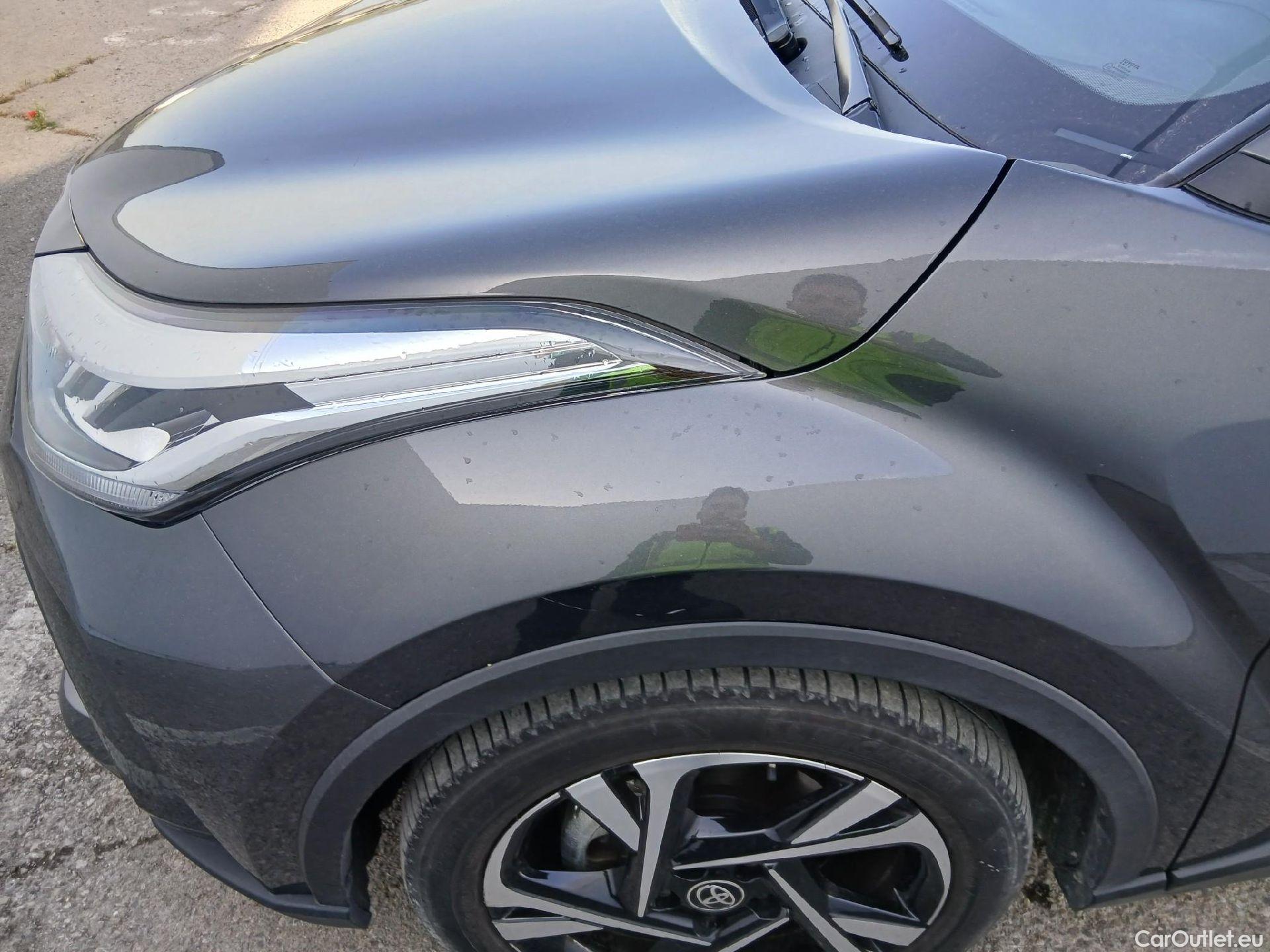  Toyota  C-HR TOYOTA  / 2019 / 5P / todoterreno 1.8 125H Advance #6