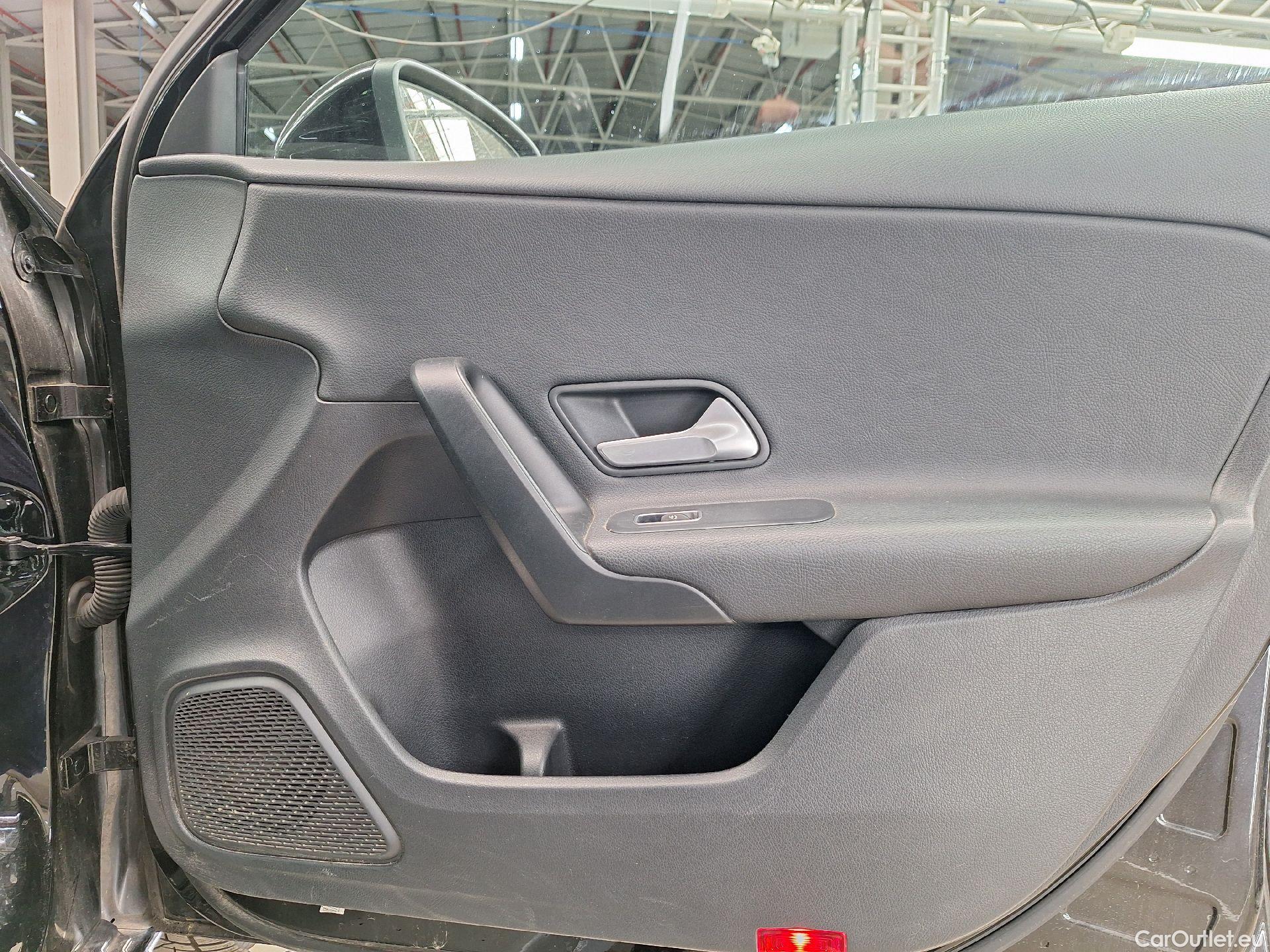  Mercedes  A-Klasse Mercedes, A-Class Berline '18, Mercedes-Benz  Limousine A 250 e 4d #57