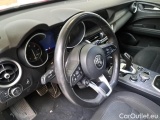  Alfa Romeo   STELVIO ALFA ROMEO / 2017 / 5P / SUV 2.2 TD 190 CV SUPER BUSINESS AT8 Q4 #65
