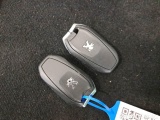  Peugeot  2008 PEUGEOT  / 2019 / 5P / CROSSOVER BLUEHDI 130 EAT8 ALLURE S/S AUT. #130