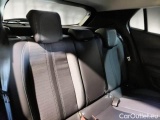  Peugeot  2008 PEUGEOT  / 2019 / 5P / CROSSOVER BLUEHDI 130 EAT8 ALLURE S/S AUT. #15