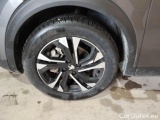  Peugeot  2008 PEUGEOT  / 2019 / 5P / CROSSOVER BLUEHDI 130 EAT8 ALLURE S/S AUT. #104
