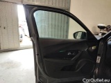  Peugeot  2008 PEUGEOT  / 2019 / 5P / CROSSOVER BLUEHDI 130 EAT8 ALLURE S/S AUT. #112