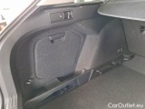  Volkswagen  Golf  VOLKSWAGEN VARIANT / 2019 / 5P / STATION WAGON 2.0 TDI SCR 85KW LIFE DSG #140