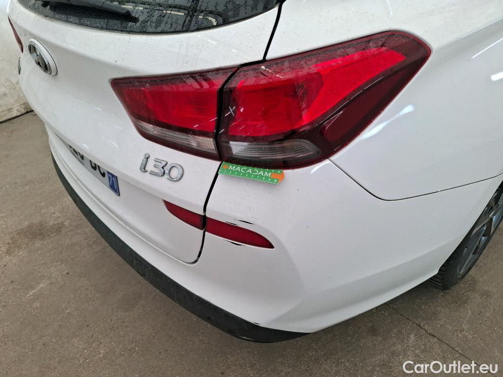  Hyundai  i30  Sport Wagon / 2020 / 5P / Break 1.0 T-GDI 120 MHEV I-MT CREATIVE 
 #5