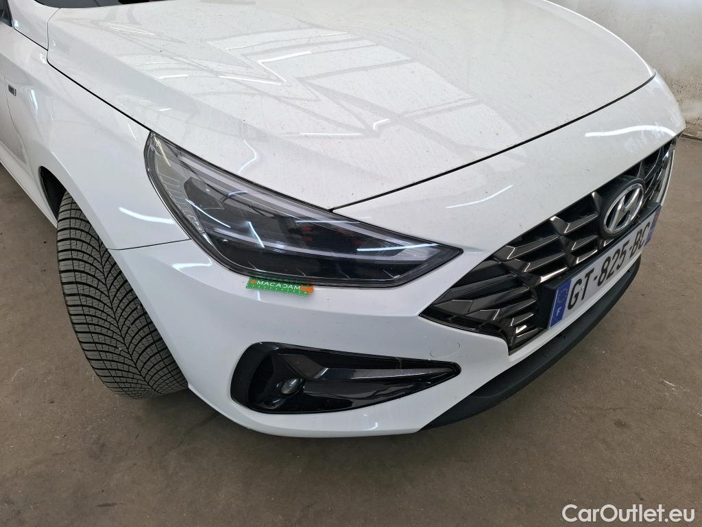  Hyundai  i30  Sport Wagon / 2020 / 5P / Break 1.0 T-GDI 120 MHEV I-MT CREATIVE 
 #3