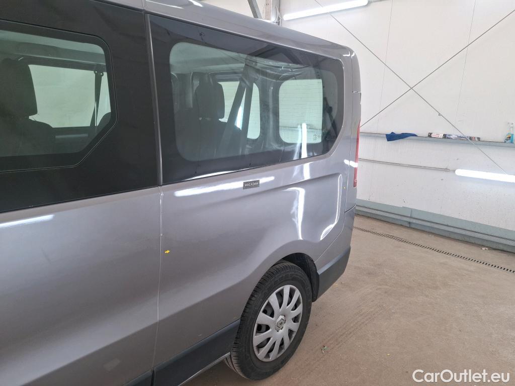  Renault  Trafic RENAULT  4p Combi Zen L2 Energy dCi 145 8 places #25