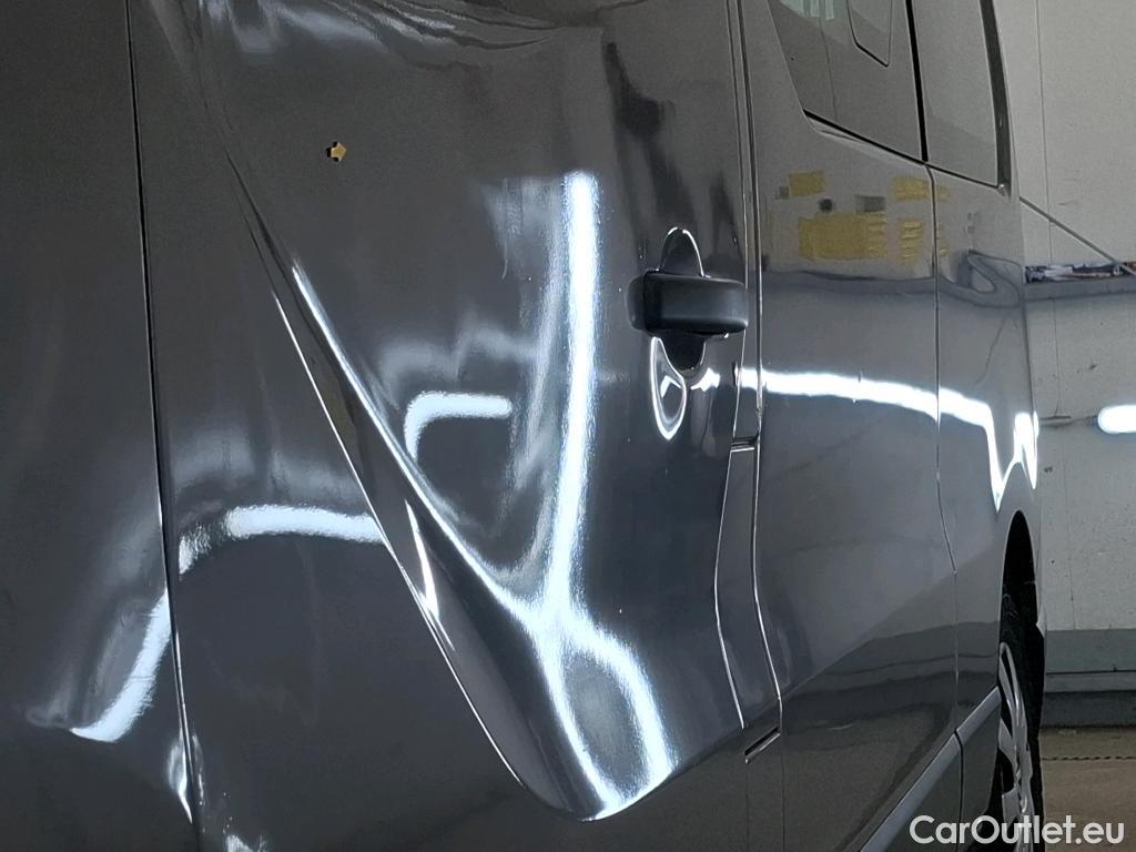 Renault  Trafic RENAULT  4p Combi Zen L2 Energy dCi 145 8 places #91
