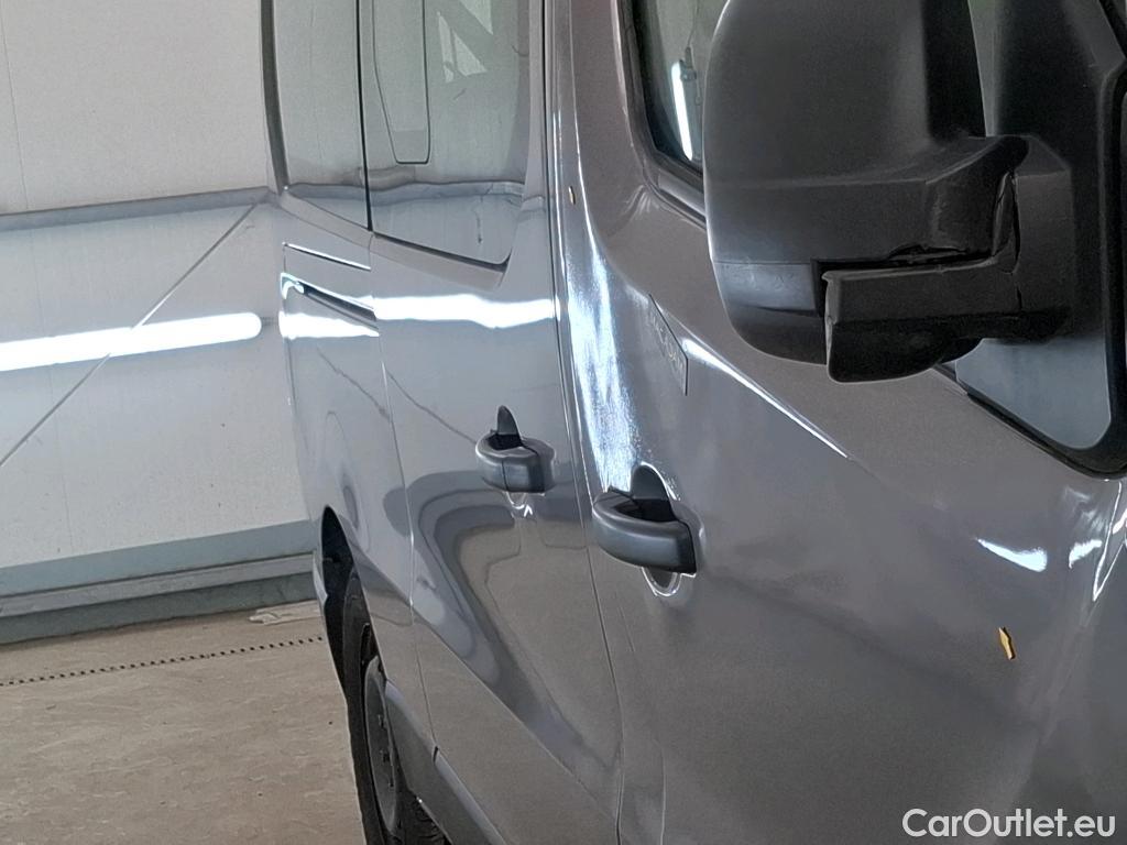  Renault  Trafic RENAULT  4p Combi Zen L2 Energy dCi 145 8 places #79
