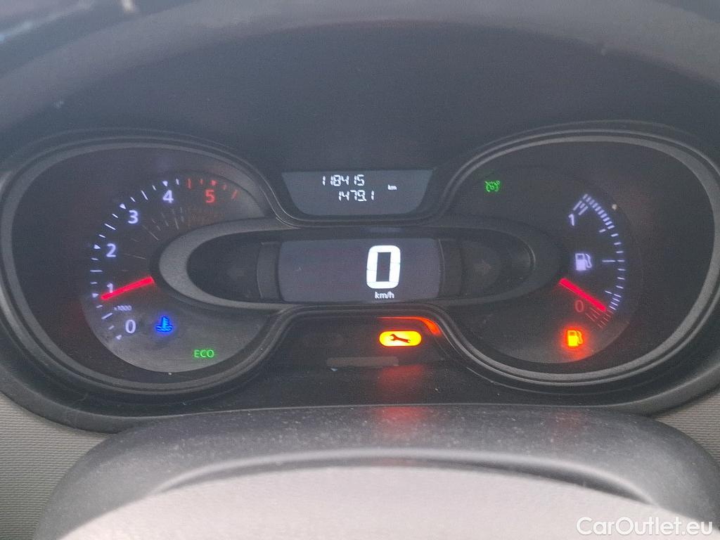  Renault  Trafic RENAULT  4p Combi Zen L2 Energy dCi 145 8 places #135
