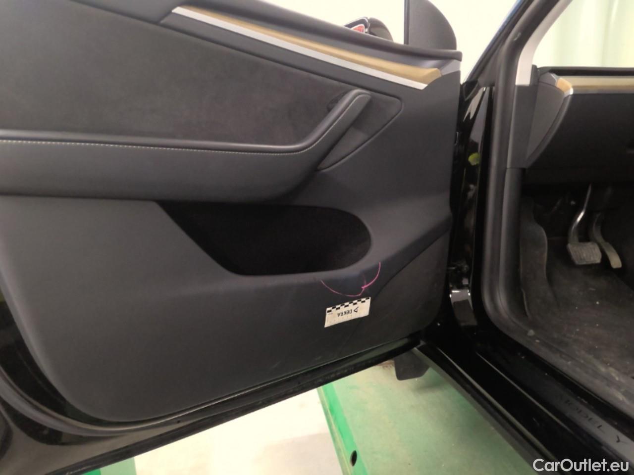  Tesla  Model Y  Long-Range AWD #30