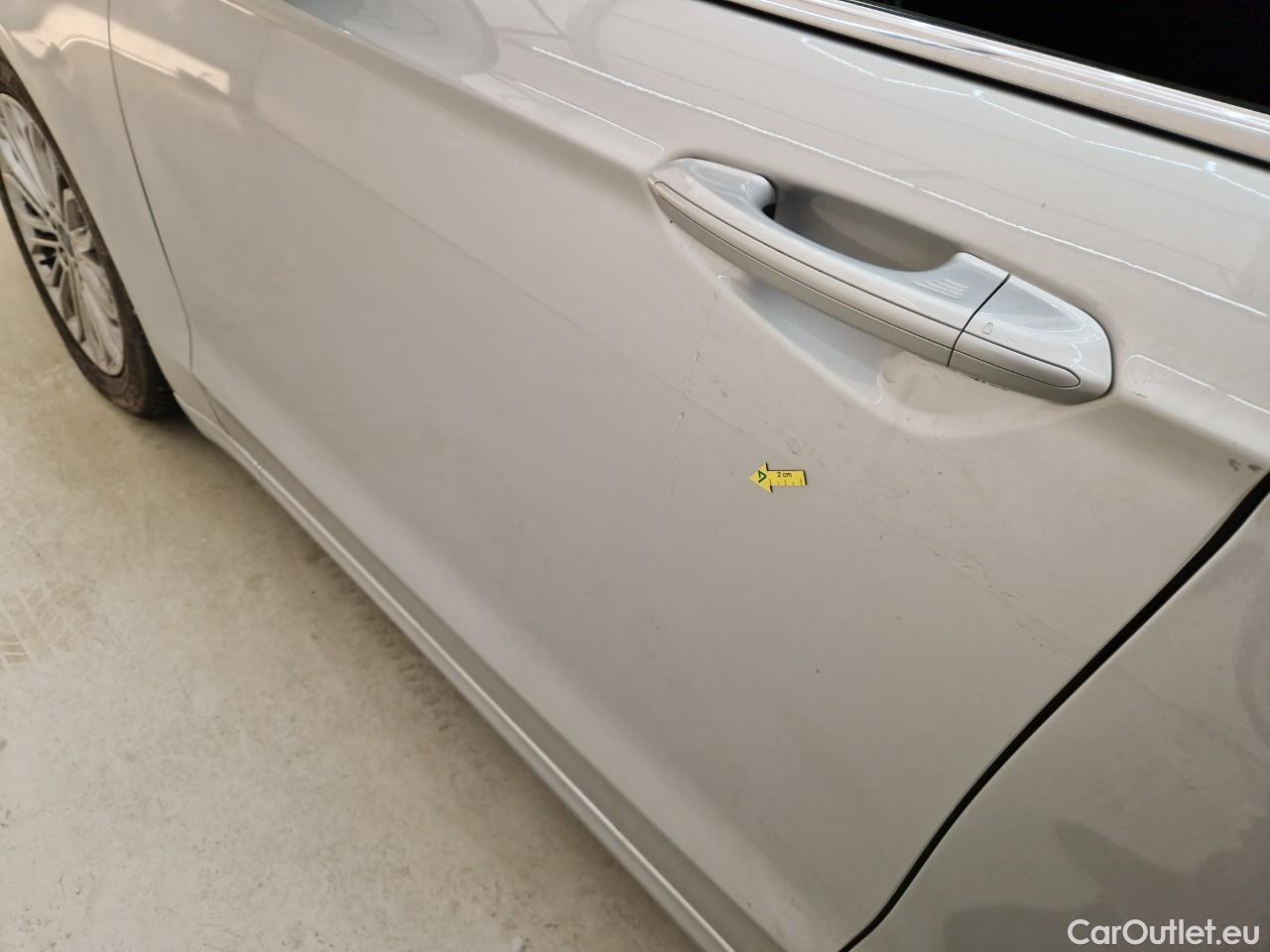  Ford  Mondeo 2.0 Titanium HEV AT 187HP #1
