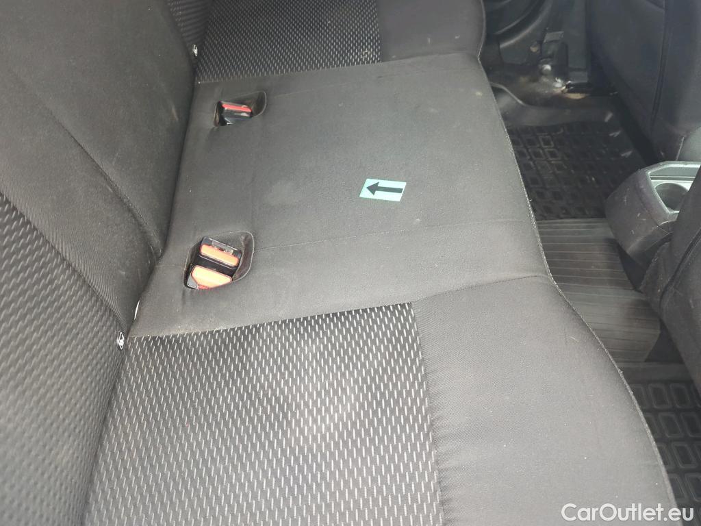  Dacia  Duster 1.5 Blue dCi 115CP Comfort 4WD #40