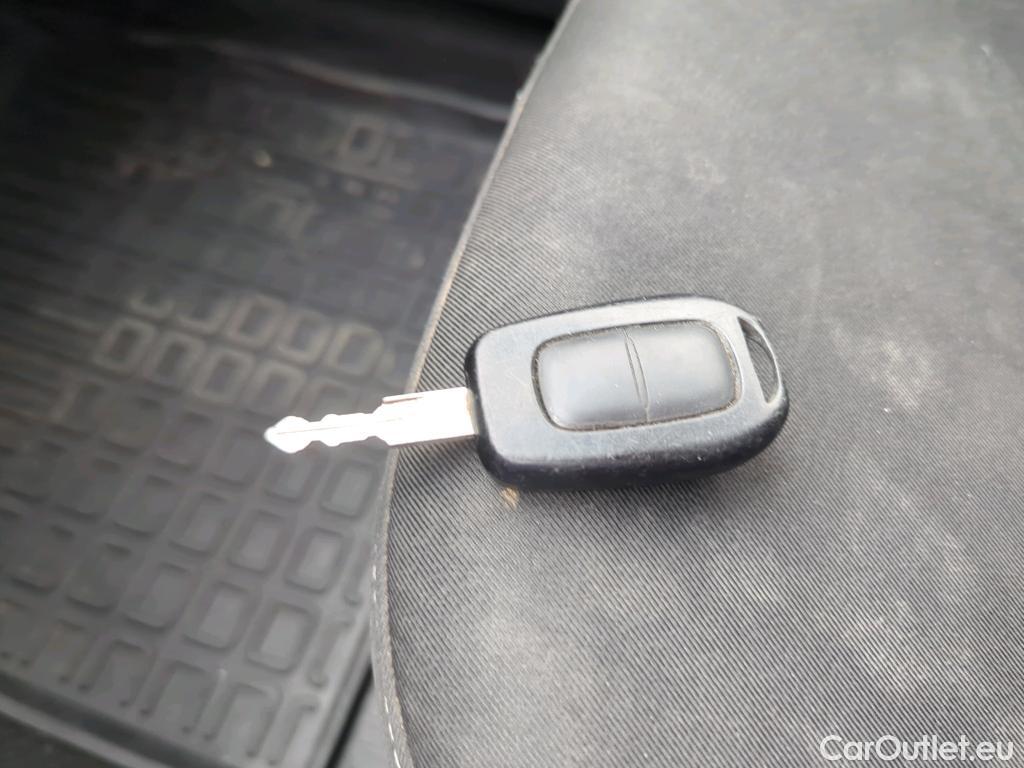  Dacia  Duster 1.5 Blue dCi 115CP Comfort 4WD #10