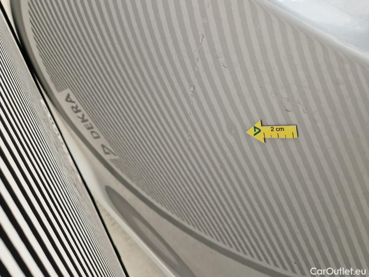  Ford  Mondeo 2.0 Titanium HEV AT 187HP #2