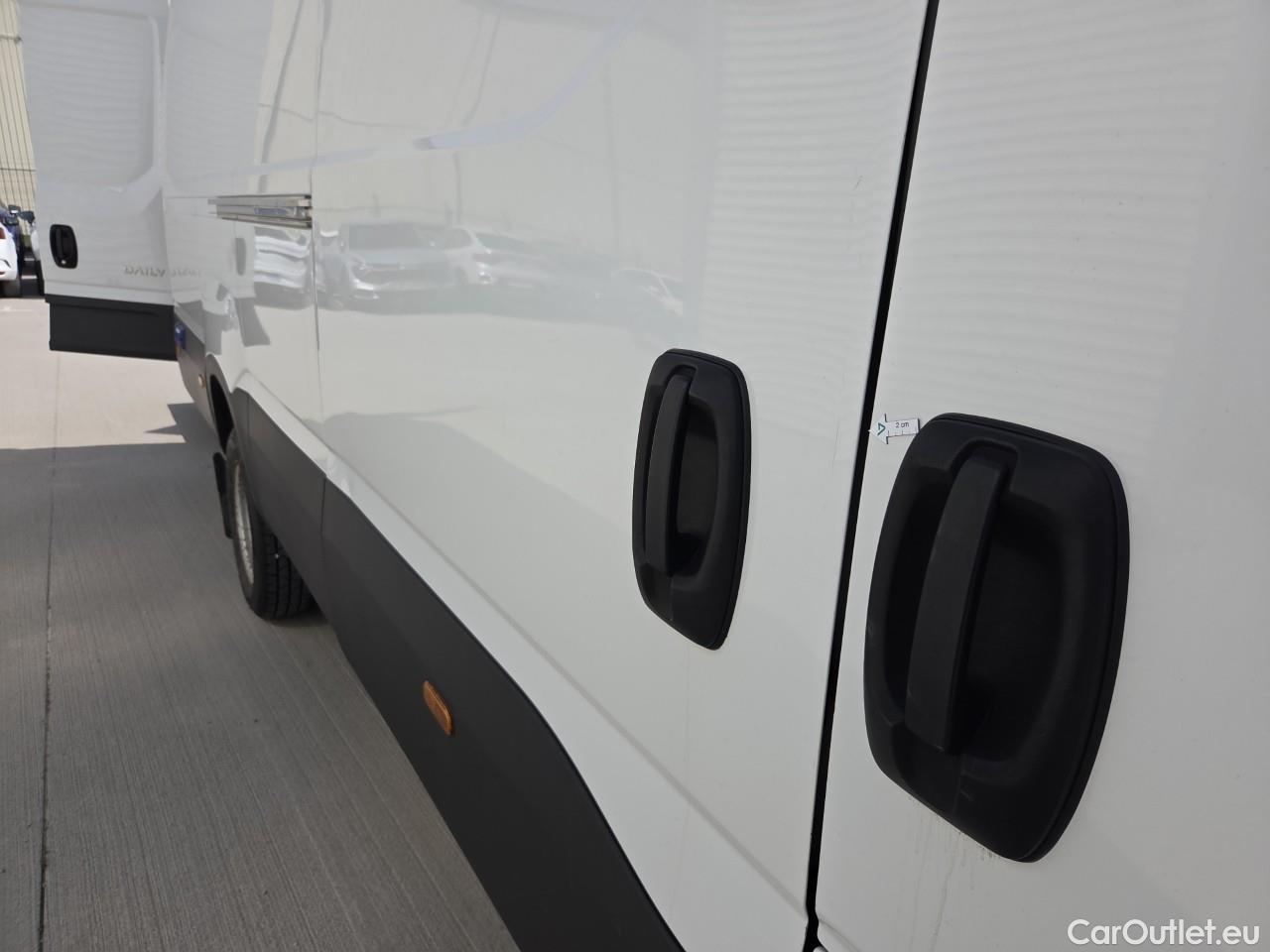  Iveco  Daily 2.3 35C14H 136HP 4x2 18mc #22