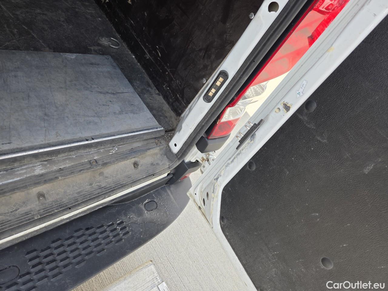  Iveco  Daily 2.3 35C14H 136HP 4x2 18mc #49