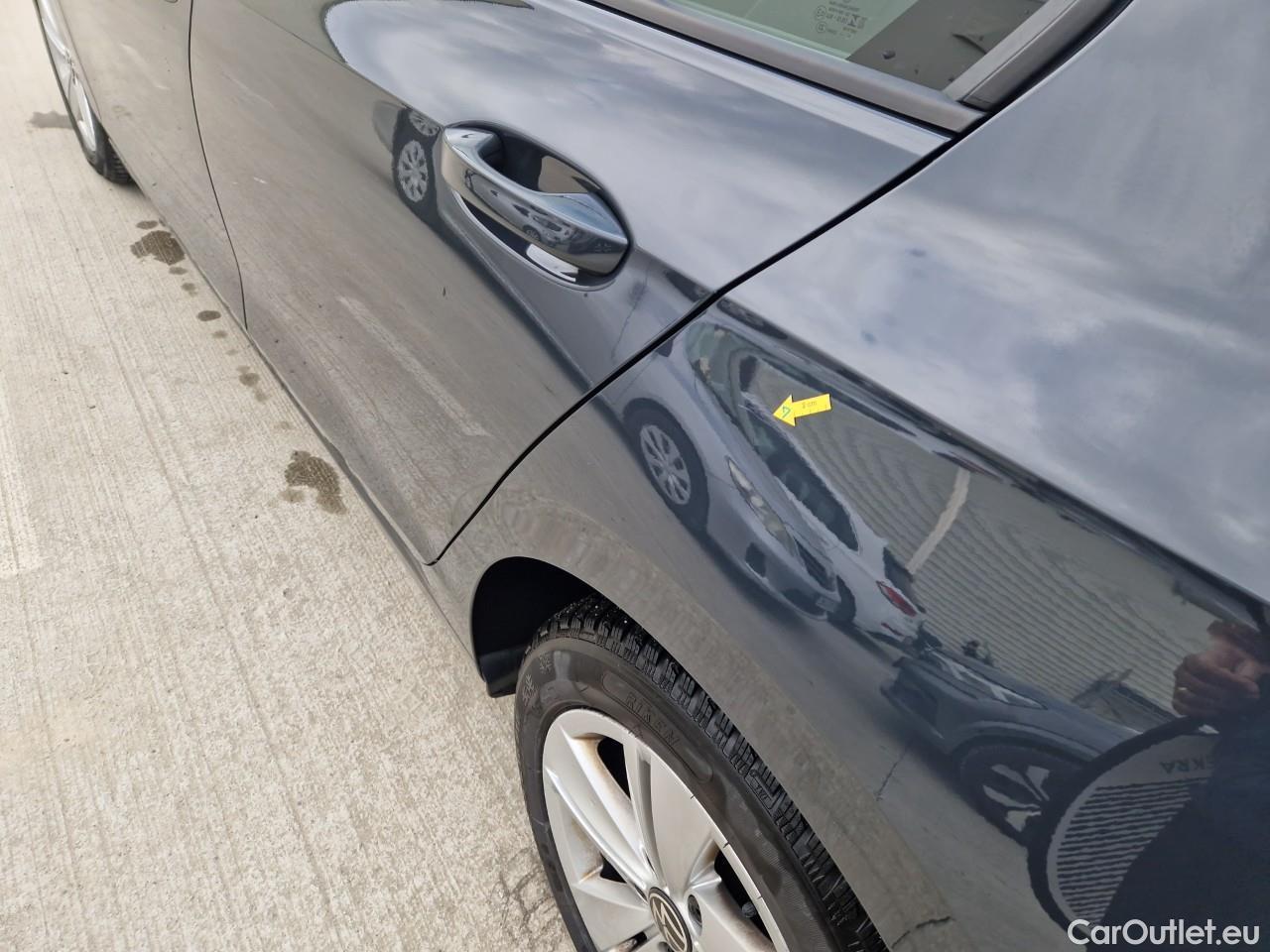  Volkswagen  Golf  Life 1.0 TSI #28