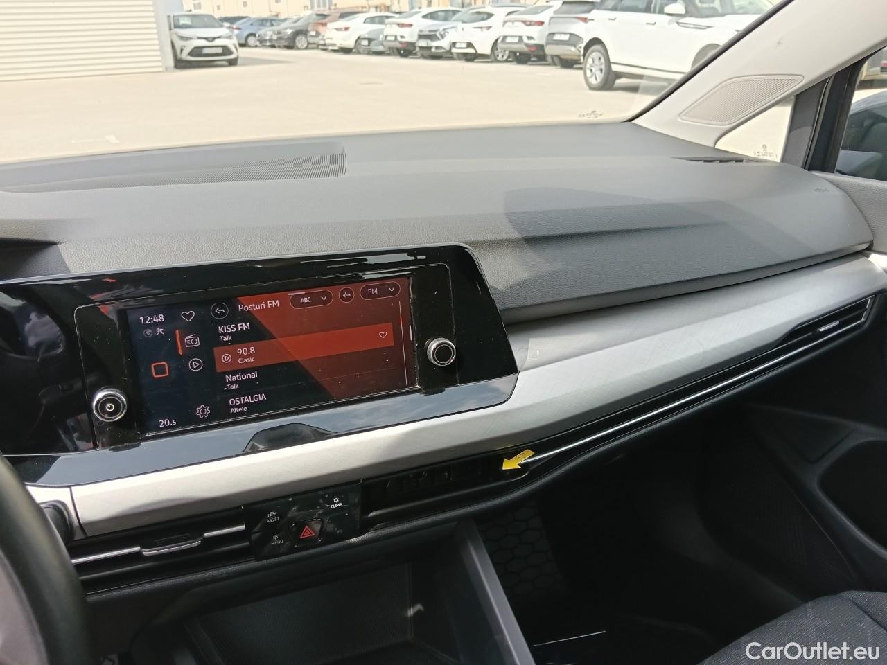 Volkswagen  Golf  Life 1.0 TSI #3
