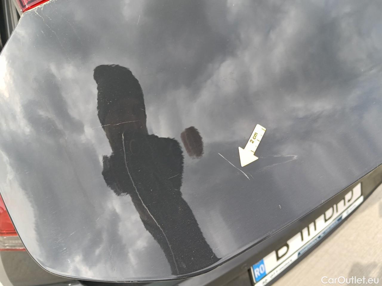  Volkswagen  Golf  Life 1.0 TSI #24
