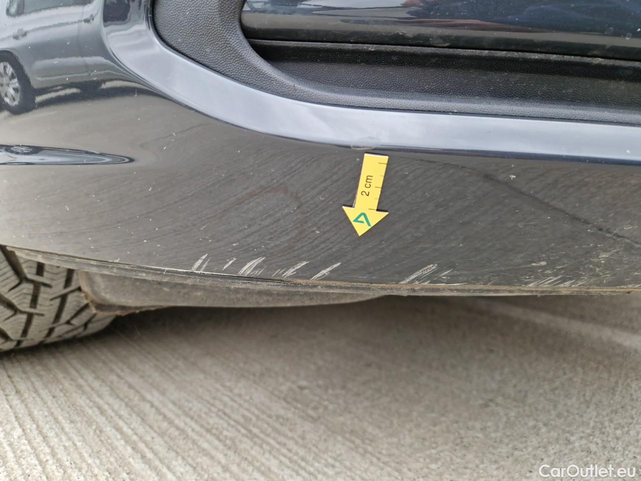  Volkswagen  Golf  Life 1.0 TSI #4