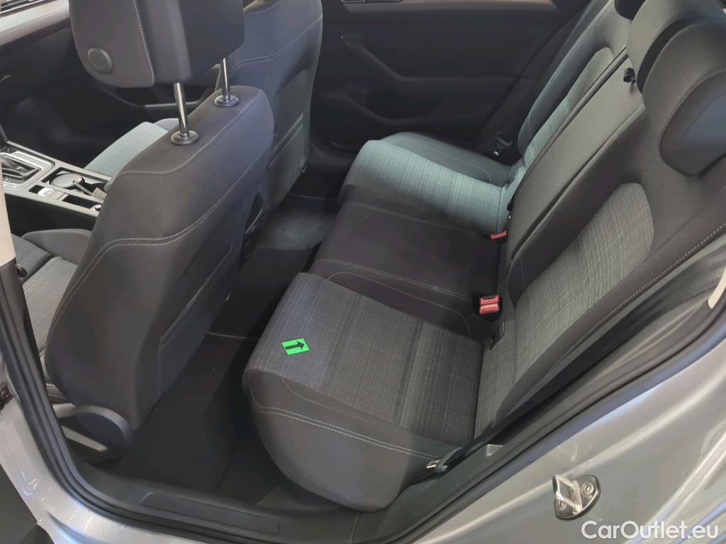  Volkswagen  Passat Var.Comf.1.5 TSI ACT DSG 150 CP #35