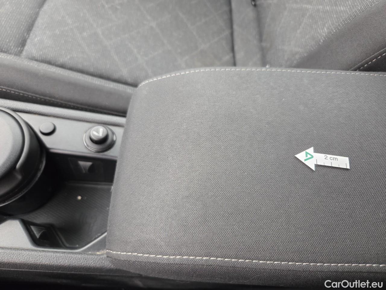  Volkswagen  Golf  2.0 TDI 116HP DSG Life Variant #13